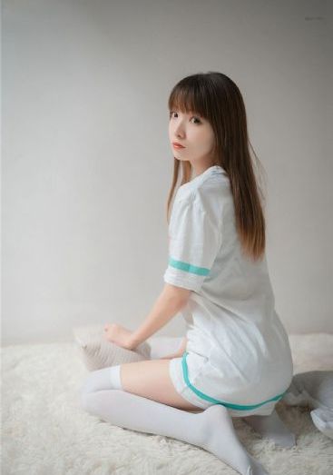 日日摸夜夜添老妇人无码_BD韩语完整在线观看