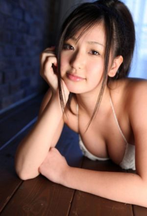 日韩精品一区二区三区四区蜜桃_720日韩免费观看