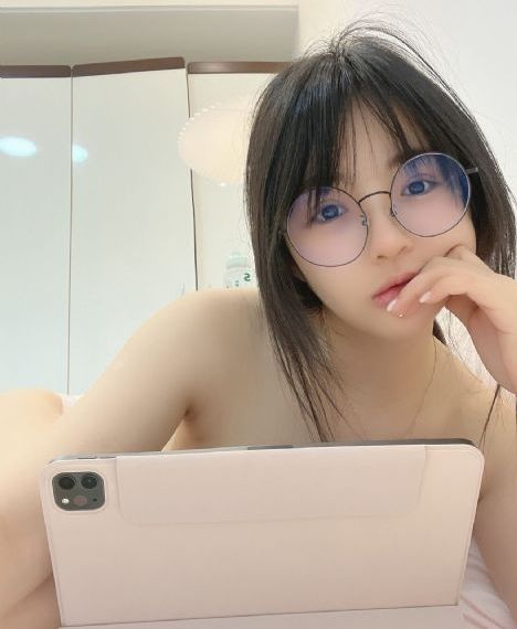 日本很欲的大尺度做爰肉体_BD英语天堂在线