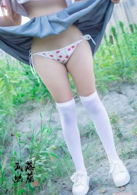 久久久中_DVD动漫免费观看