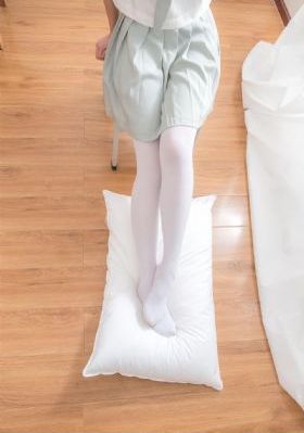 亚洲一一在线_超清高清迅雷在线观看